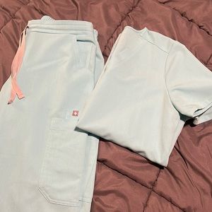 NWOT Figs scrubs set